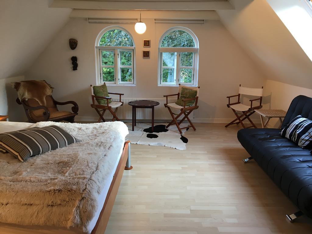 Kildegaarden Bed & Breakfast Frorup Exteriör bild